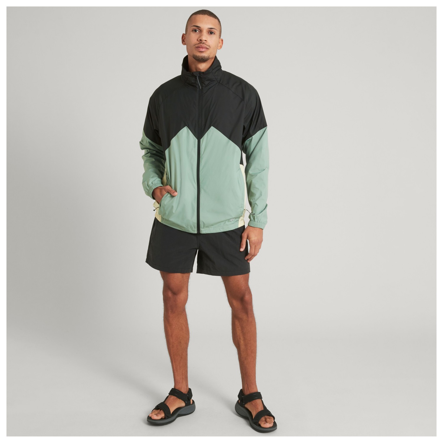 Kathmandu Wnd-Chaser Windbreaker Jacket 