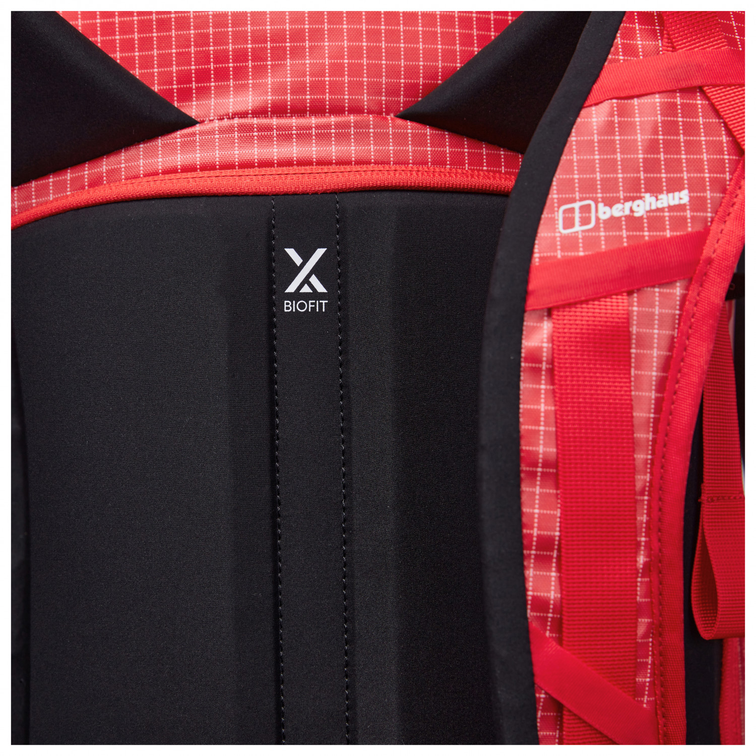 Sac à Dos Berghaus Voyager L55 Plus Randonnée - Système FGA Rouge/noir - Occasion Bon état
