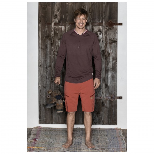 Maloja - OscarM. - Short