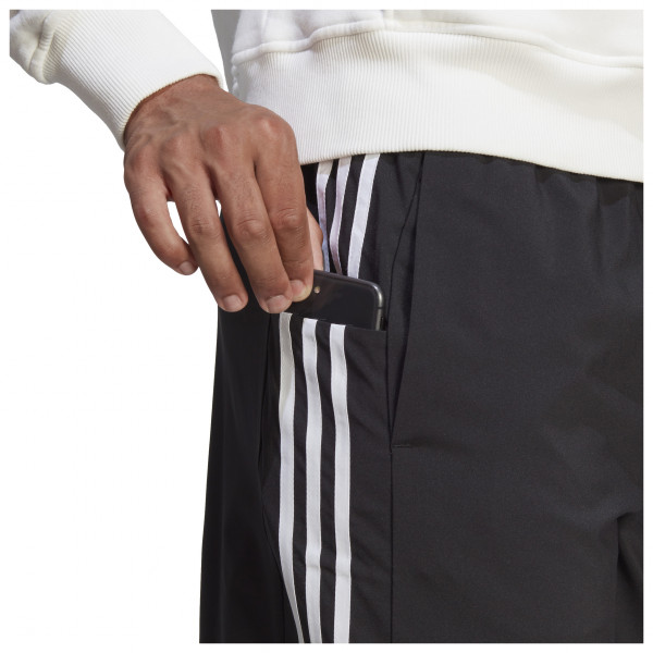 adidas - 3-Stripes Chelsea - Pantalones cortos