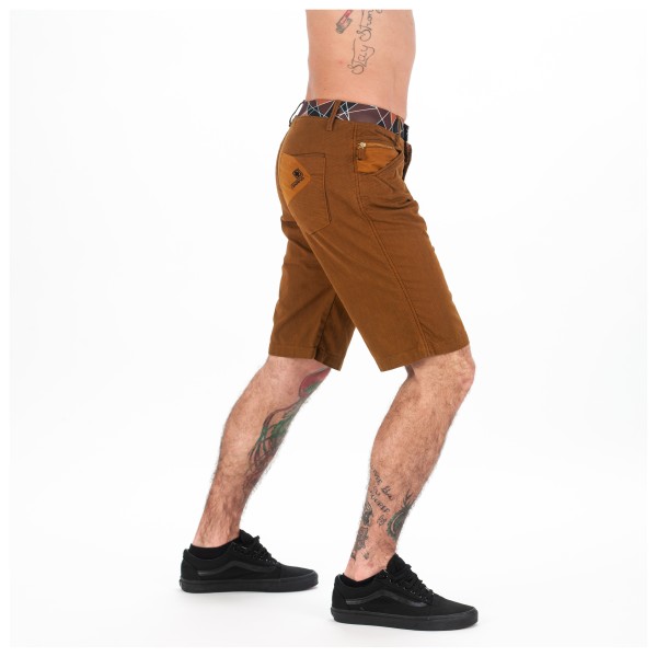 Nograd - Yaniro Short - Shortsit