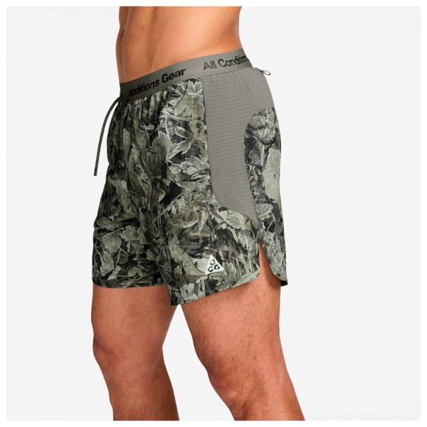Nike - ACG Dri-Fit Essential 6 Brief Shorts AOP - Loopshort