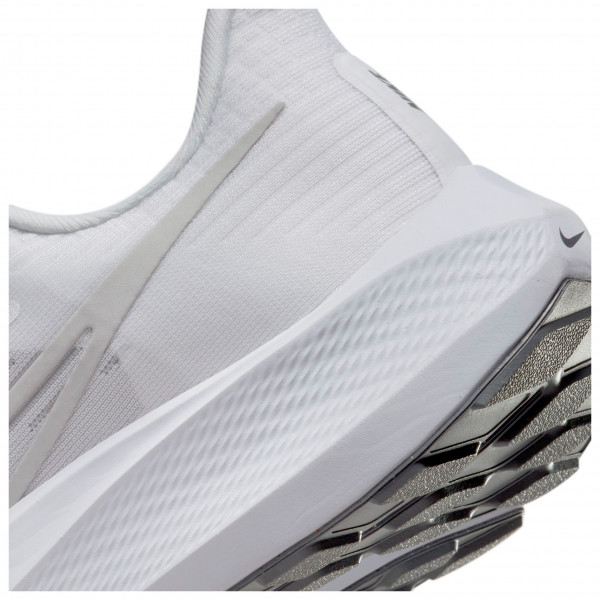 Nike - Air Zoom Pegasus 39 Road Running Shoes - Loopschoenen
