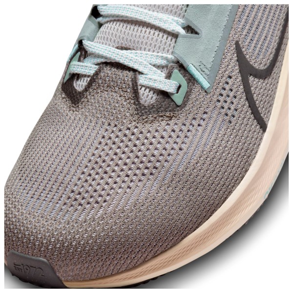 Nike - Air Zoom Pegasus 40 Premium - Running shoes