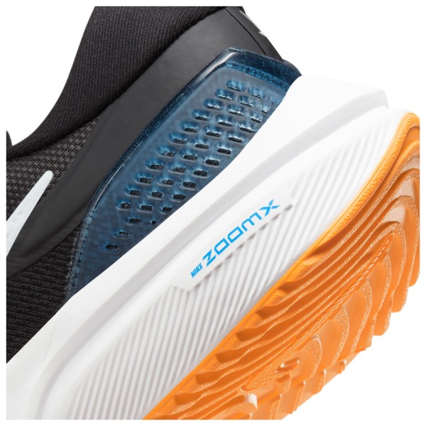 Nike - Vomero 16 Road Running - Running shoes