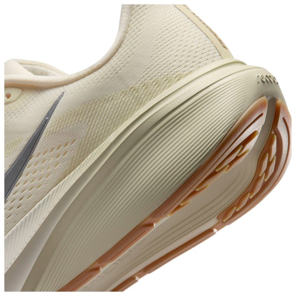 Nike - Air Zoom Pegasus 42 Ess - Zapatillas para correr