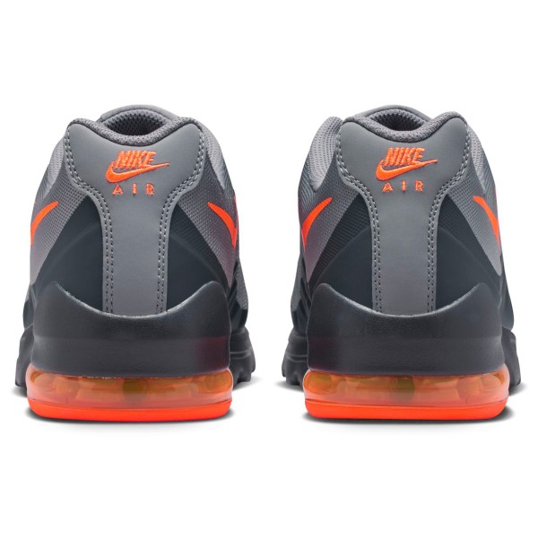 Nike - Air Max Invigor - Baskets