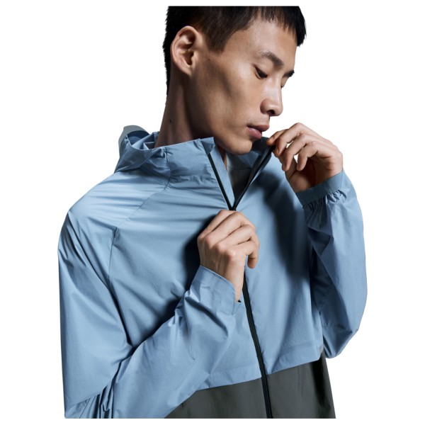 On - Core Jacket - Loopjas