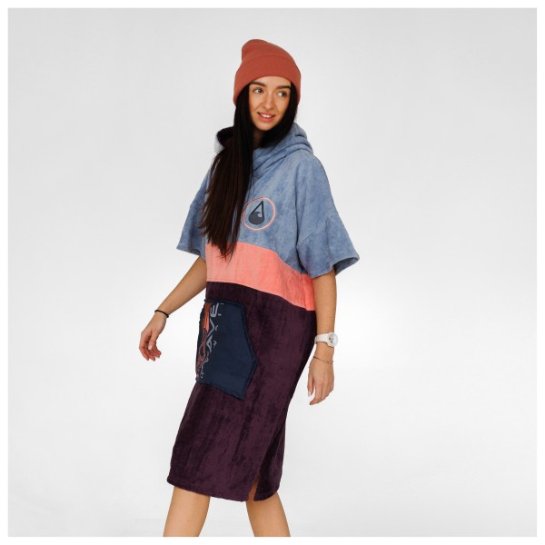 Wave Hawaii - Poncho Kiholo - Surfponcho