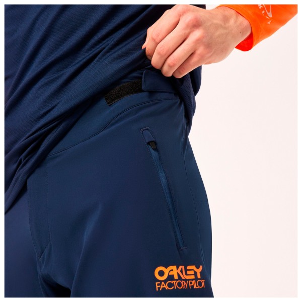 Oakley - Factory Pilot Lite Short - Velohose