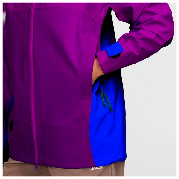 Nike - Women's ACG SF ADV Misery Ridge GTX 3L Jacket - Waterproof jacket