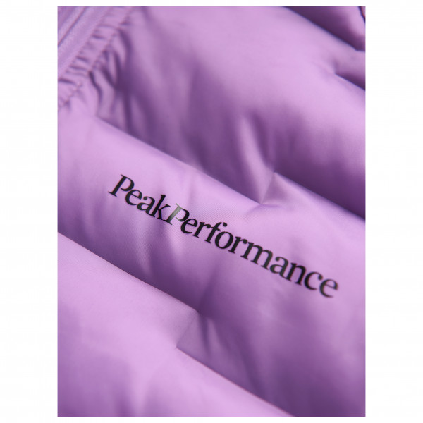 Peak Performance - Women's Argon Light Hood Jacket - Synthetic jacket
