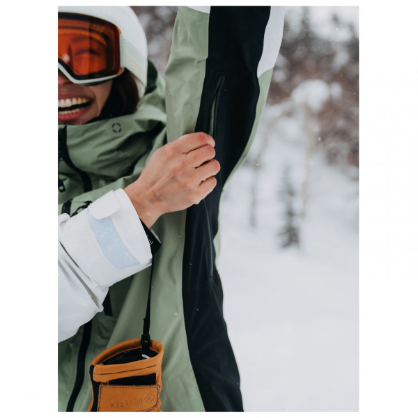 Burton - Women's AK GTX Upshift Jacket - Skidjacka