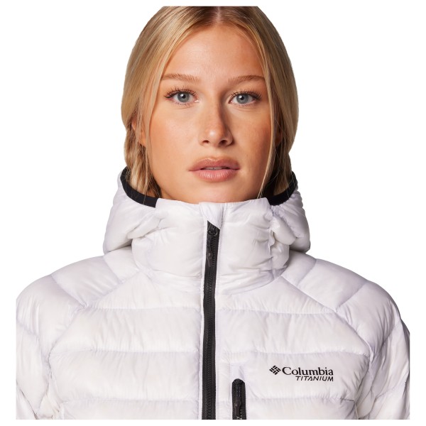 Columbia - Women's Arctic Crest Down Hooded Jacket - Untuvatakki