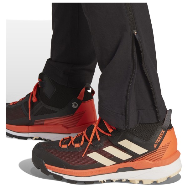 adidas Terrex - Women's Terrex Techrock Multi Softshell Pant - Toerbroek