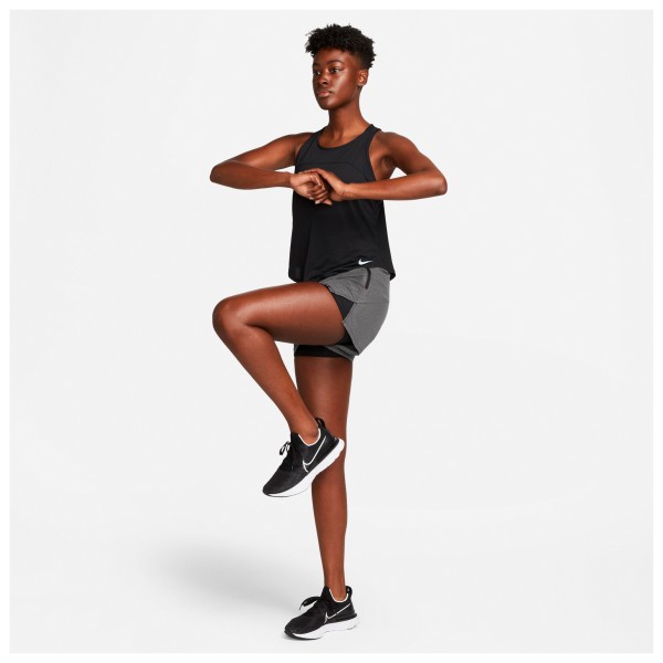 Nike - Women's Dri-FIT Run Division Mid-Rise - Hardloopshort