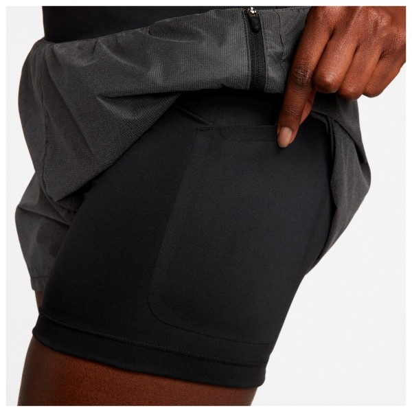 Nike - Women's Dri-FIT Run Division Mid-Rise - Loopshort