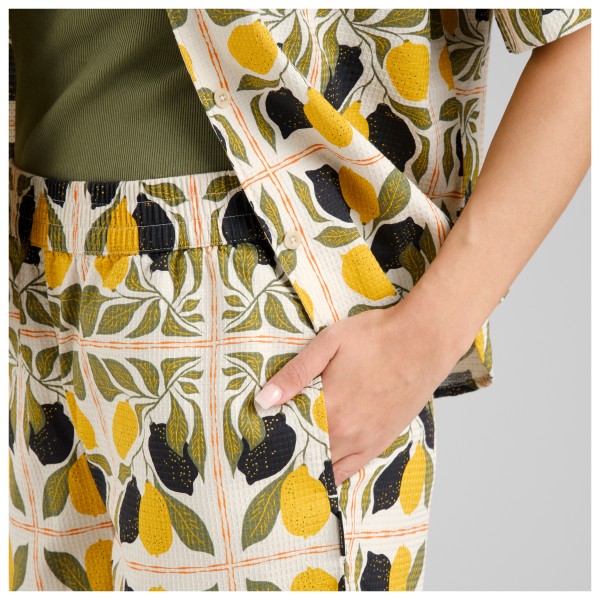 DEDICATED - Women's Shorts Aspudden Lemon Tiles - Pantalones cortos