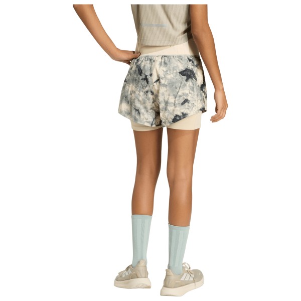 adidas - Women's Adi365 Spray Dye 2in1 Shorts - Löparshorts & 3/4-löpartights