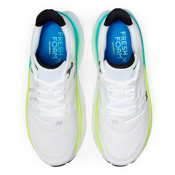 New Balance - Women's Fresh Foam X More V4 - Hardloopschoenen