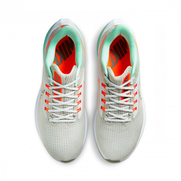 Nike - Women's Air Zoom Pegasus 39 Premium - Running-sko