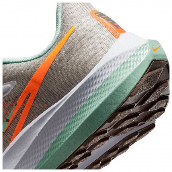 Nike - Women's Air Zoom Pegasus 39 Premium - Running-sko
