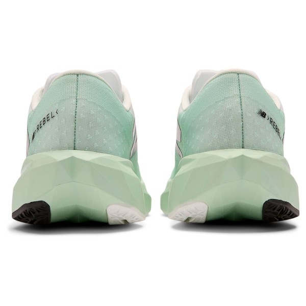 New Balance - Women's FuelCell Rebel V4 - Loopschoenen