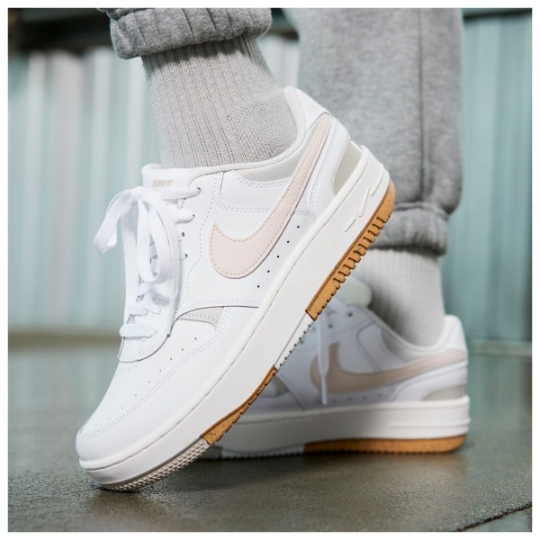 Nike - Women's Gamma Force Shoes - Baskets