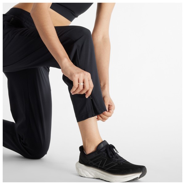 New Balance - Women's Sport Essentials Performance Woven Pant - Loopbroek
