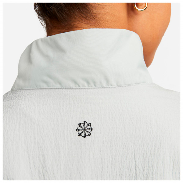Nike - Women's Therma-FIT Run Division Jacket - Løbejakke