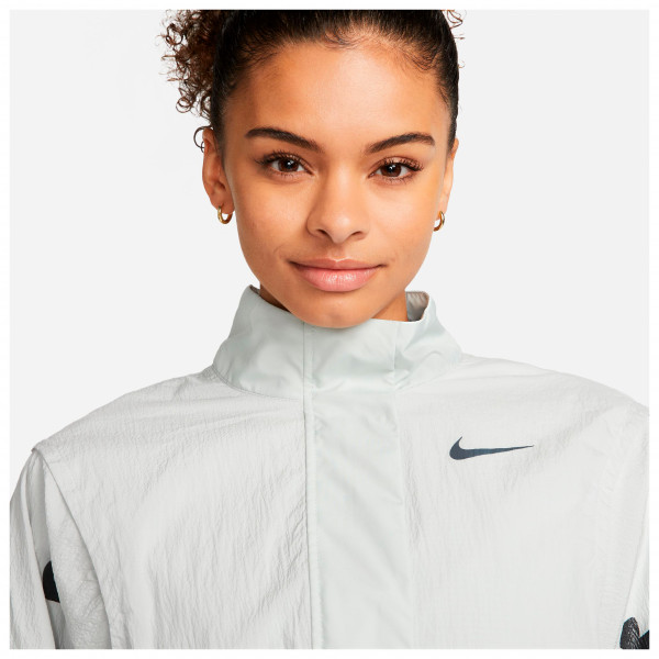 Nike - Women's Therma-FIT Run Division Jacket - Løbejakke