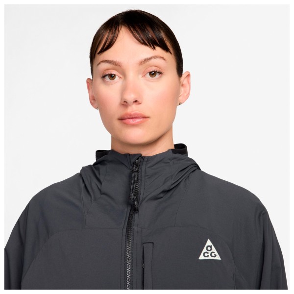 Nike - Women's ACG Five Towers UV Protection Jacket - Laufjacke