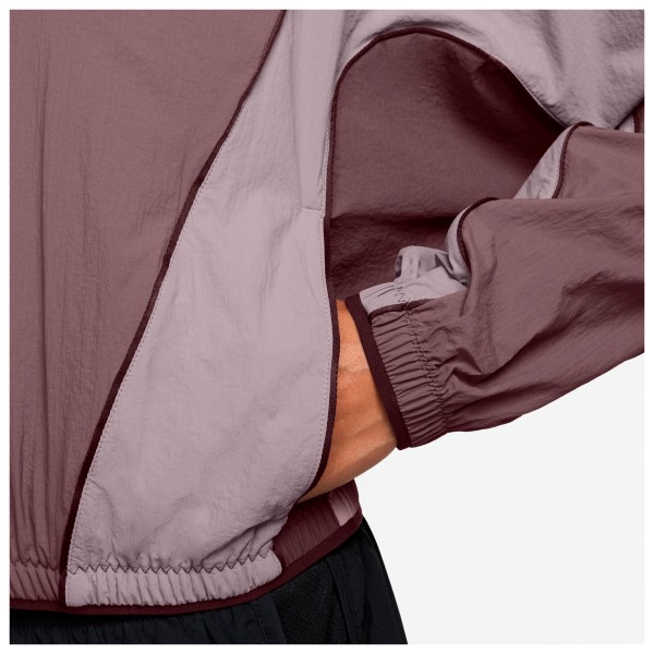 Nike - Women's Swift UV Repel Jacket - Juoksutakki