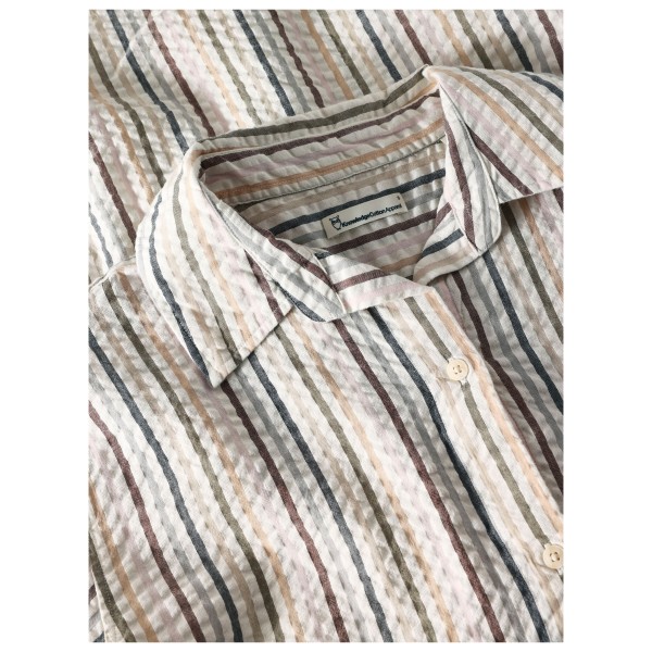 KnowledgeCotton Apparel - Women's Seersucker Stripe Short Sleeved Shirt - Blusa