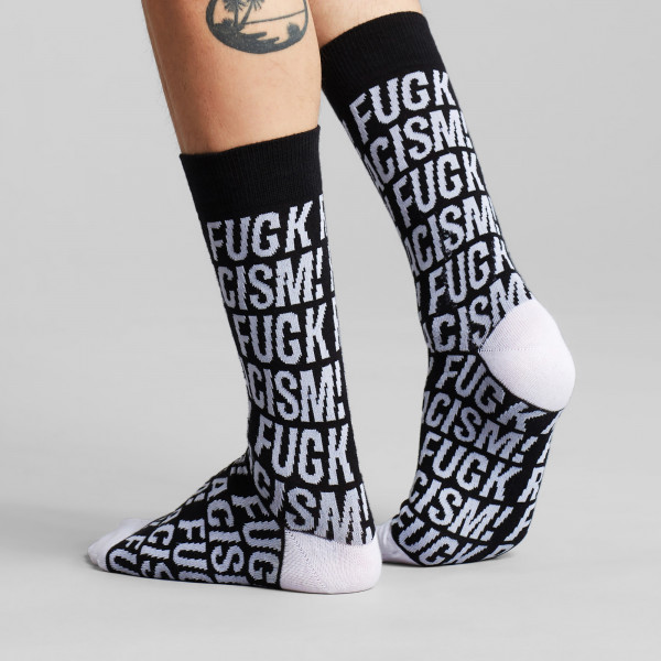 DEDICATED - Socks Sigtuna Fuck Racism Pattern - Multifunktionelle sokker
