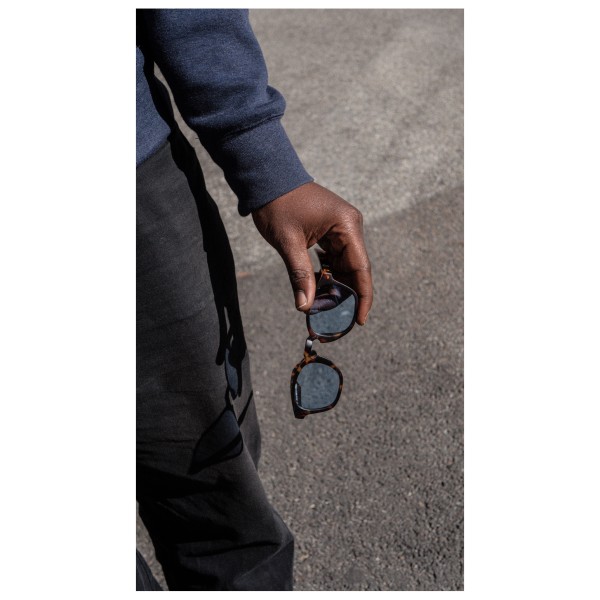 CHPO - Gee Cat. 2 - Aurinkolasit