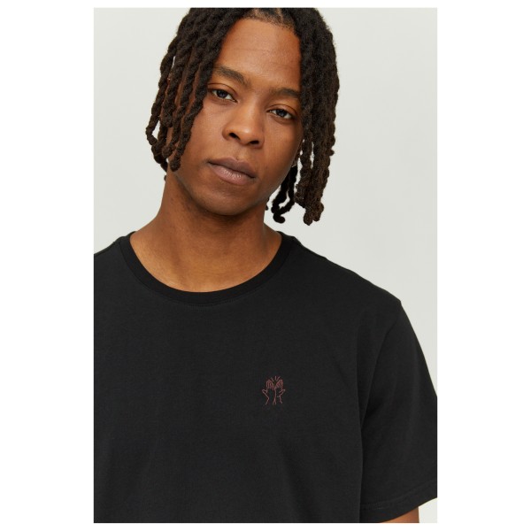 Mazine - Chest Print - T-shirt