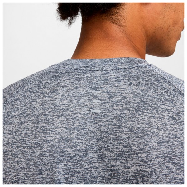 Nike - Stride Dri-Fit ADV Short-Sleeve Running Top - Løbeshirt