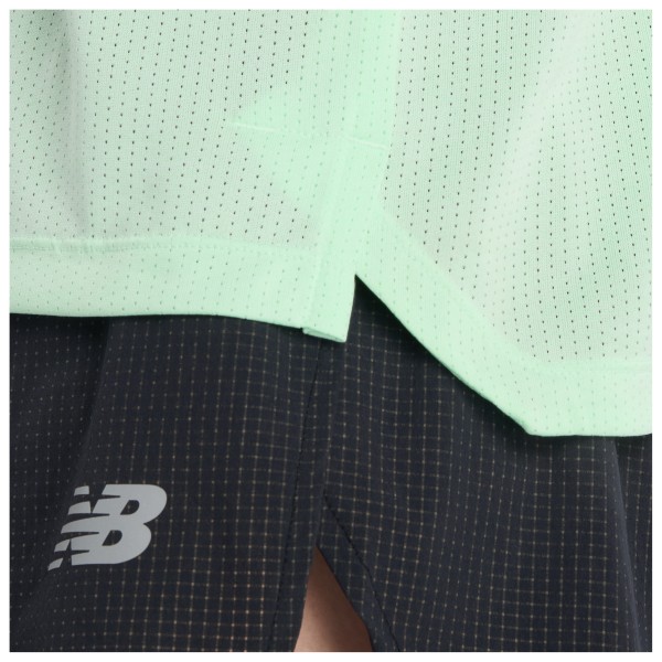 New Balance - Athletics Graphic T-Shirt - Loopshirt
