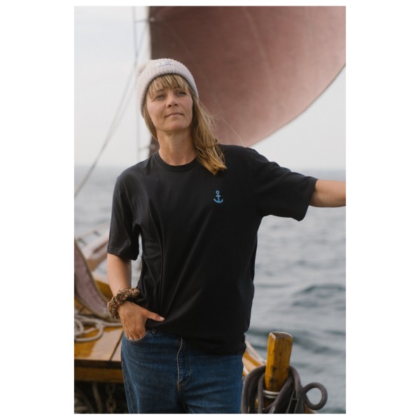 LAKOR - Back Flipping T-Shirt - T-shirt