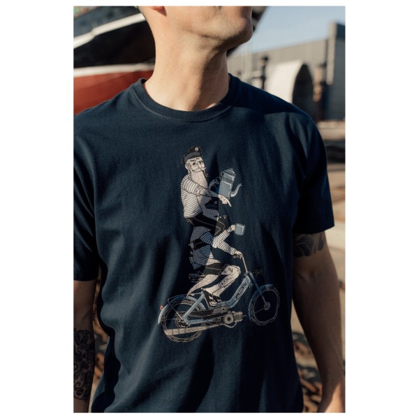 LAKOR - Hitching a Ride T-Shirt - T-Shirt