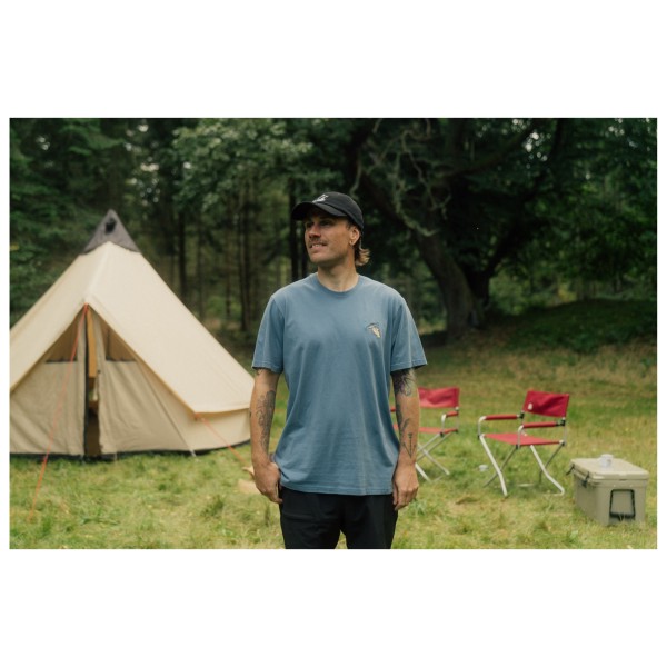 LAKOR - Mini Smoking Fish Hand T-Shirt - Camiseta de manga corta