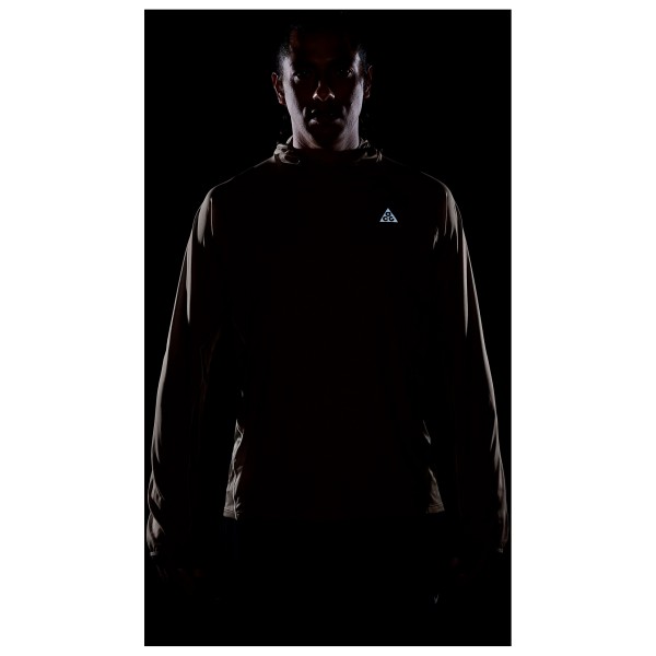 Nike - ACG Solar Chase Dri-Fit UV L/S Hooded Top - Running shirt