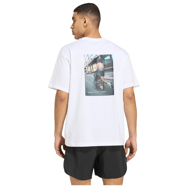 adidas - Runners We Are Different Graphic T-Shirt - Running shirt