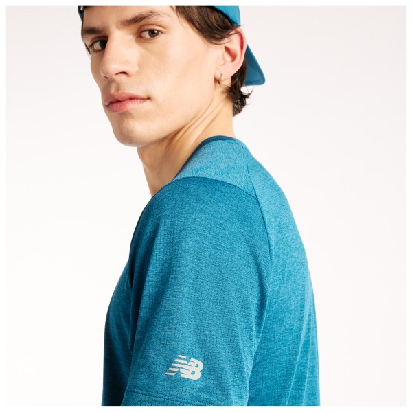 New Balance - RC Essential Graphic T-Shirt V2 - Løbeshirt