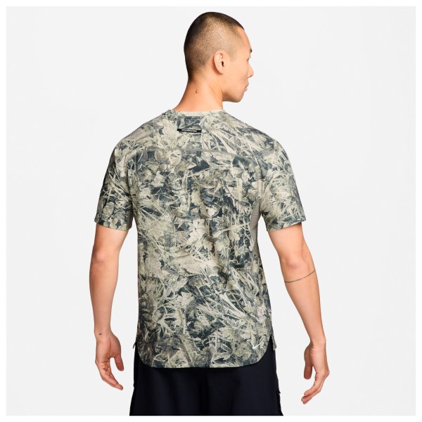 Nike - ACG Dri-Fit ADV Solar Chase S/S AOP - Camiseta de running