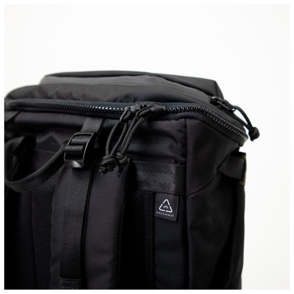 Doughnut - Dynamic Large Titan 22 - Dagsryggsäck