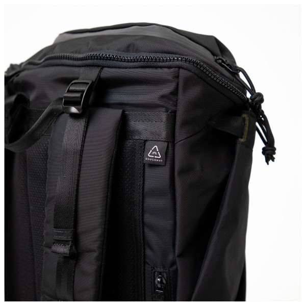 Doughnut - Dynamic Large Titan 22 - Dagsryggsäck