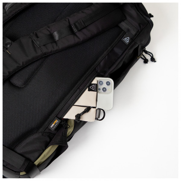 Doughnut - Dynamic Large Titan 22 - Dagsryggsäck