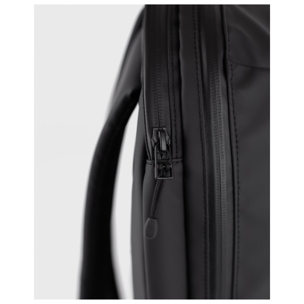 Sandqvist - Stream Zipper Backpack 23 - Päiväreppu